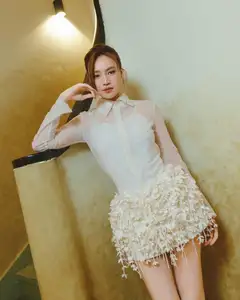 Ninh Duong Lan Ngoc: Vietnam's "Showbiz Darling" Flaunts Stunning Long Legs and Exquisite Fashion. - image 6
