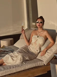 Chic Birthday Style: Former Hanoi Hot Girl Stuns in a Daring and Sophisticated Outfit - image 1