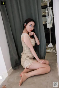 IESS Miao: Woven Bag and Long Legs - The Ultimate Lifestyle Fashion Gallery - image 66