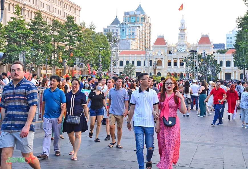 Vietnam Tourism Boom: Positive Trends in the Year of the Dragon