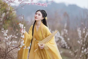 Artistic Portraiture: YiTuYu Art Language Vol.6879 Featuring Xu Jin Huan - image 5