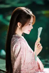 Vietnamese Charm: Elegant Beauty in Pink Traditional Attire - image 16