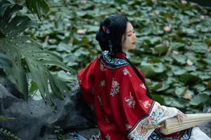 Stunning Portrait Collection: YiTuYu Art Language Vol.4192 featuring Qing Qing - image 0