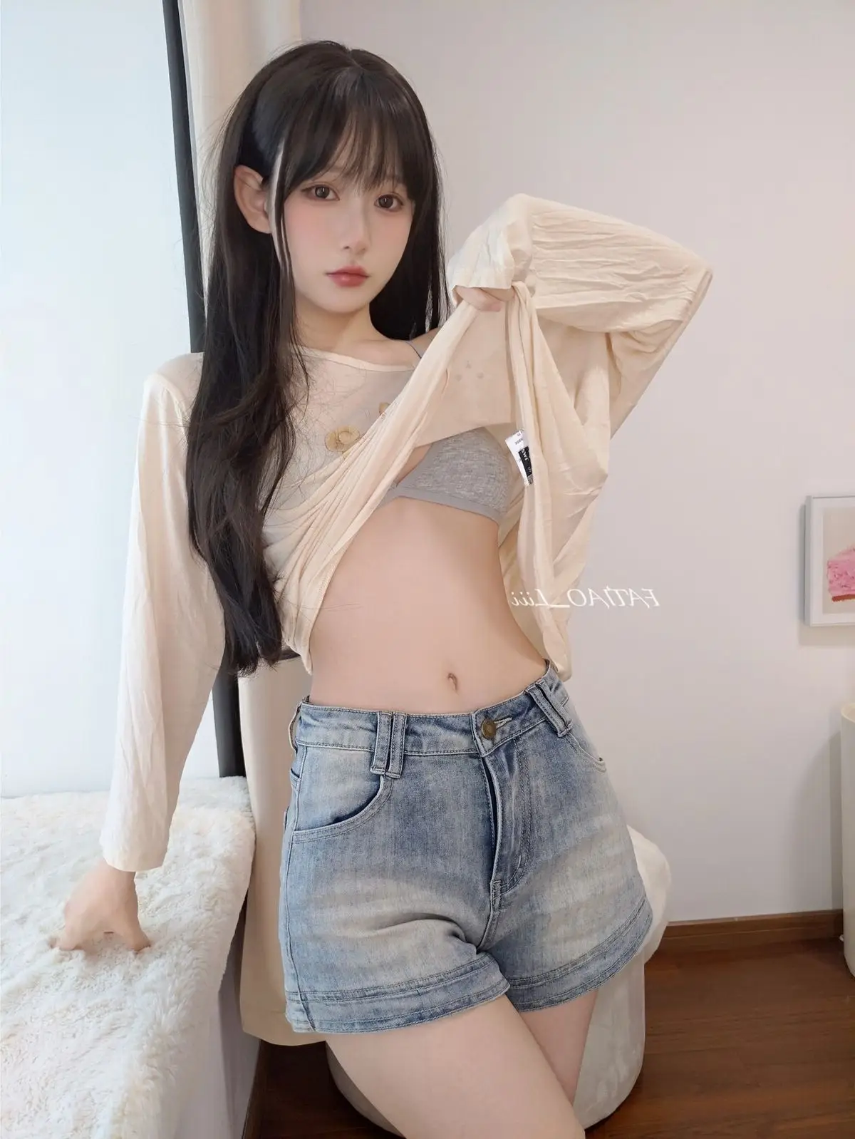 Coser Mi Zhi Dai Li: Sweet Charm in Fantia August 2025 Collection Part02