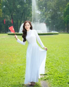 Vietnamese Stars Celebrate National Pride in Stunning Traditional Ao Dai - image 6