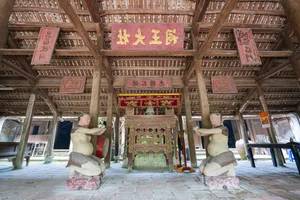 Exploring a 500-Year-Old Ancient Village Hidden in Modern Hanoi - image 2