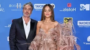 The World’s Top 10 Best-Dressed Couples of 2024: A Masterclass in Duo Styling - image 0