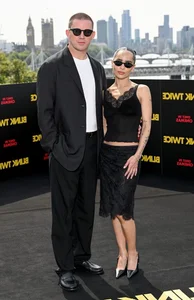 The World’s Top 10 Best-Dressed Couples of 2024: A Masterclass in Duo Styling - image 8