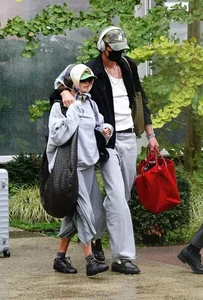 The World’s Top 10 Best-Dressed Couples of 2024: A Masterclass in Duo Styling - image 1