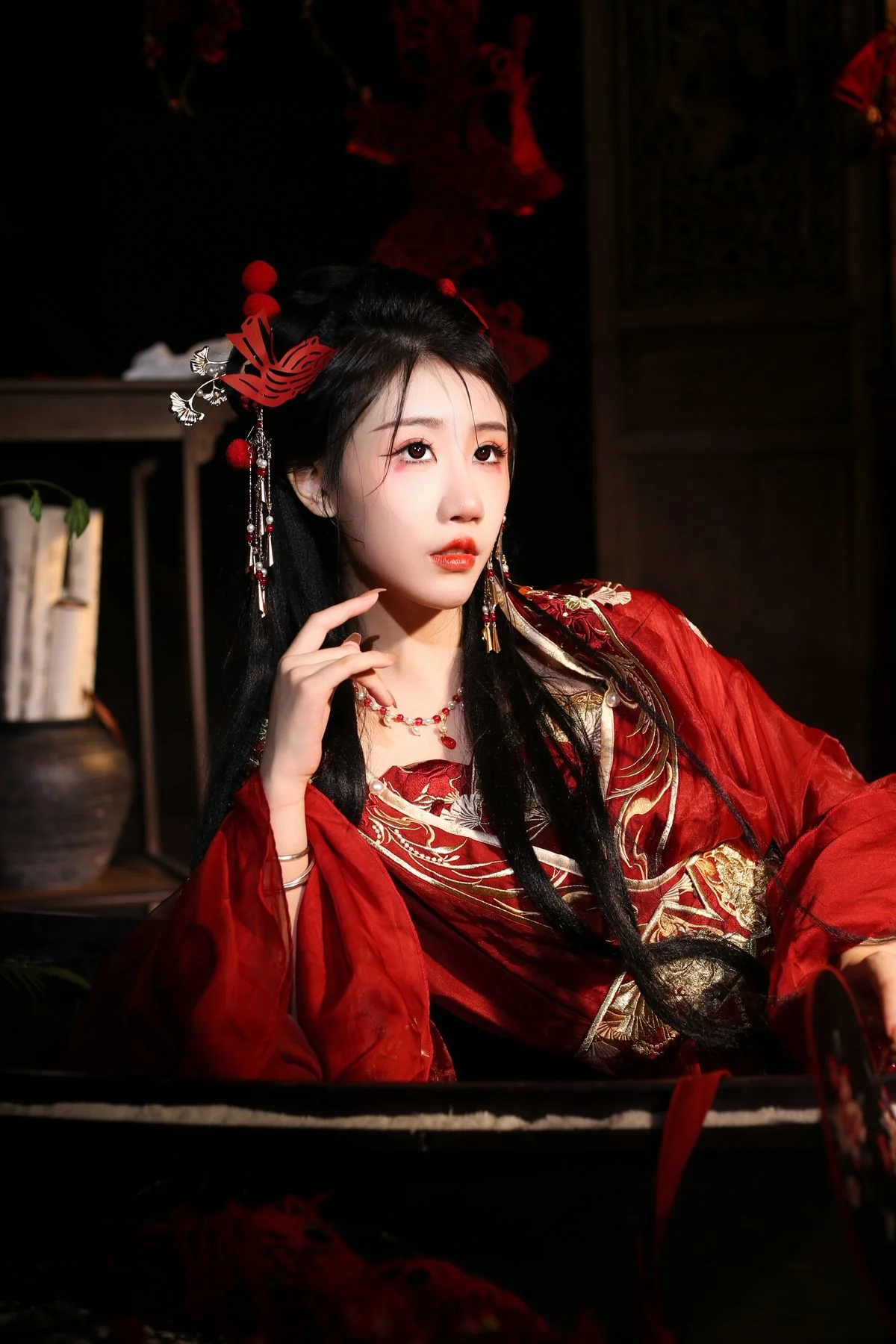 Elegant Art Language Vol.5221 Gallery Featuring Dai Xiao by YiTuYu