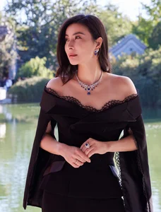 The Essence of Luxury: Decoding the Fashion Style of a Hong Kong Billionaire’s Wife - image 8
