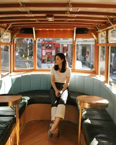 The Essence of Luxury: Decoding the Fashion Style of a Hong Kong Billionaire’s Wife - image 2