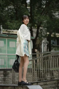 IESS Tuantuan JK Uniform Gallery: Long Legs and Youthful Style - image 6
