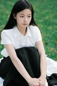YiTuYu Art Language Vol.7824: Exploring the Aesthetic of Hu Die Mei Mei - image 10