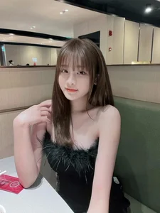Quang Linh Vlogs and the Viral Mystery: Identifying the Influencer in the Spotlight - image 6