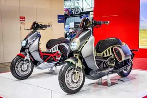 Italjet Roadster 400 Limited Edition: A Luxury Scooter Arriving in Vietnam Soon - image 6