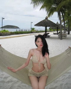 Tiktoker Tram Anh (chanhdangpun) Bikini Gallery: A Showcase of Confidence and Summer Style - image 6