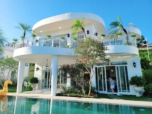 Actor Manh Truong and Wife Enjoy Luxury Living in Mountain View Villa - image 4