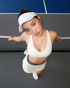TikTok Star Huyen 2k4 Embraces Pickleball: A Look at Her Dynamic Fitness Journey and Sporty Aesthetic - image 2