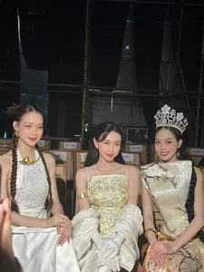 Red Carpet Glamour: Stars Shine at Miss National Vietnam Finale - image 1