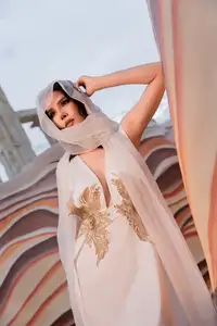Supermodel Ky Han: Stunning Beauty & Slim Figure After Two Kids, Radiating Confident Allure - image 1