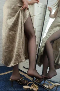 IESS Golden Suspender Dress Collection: Radiant Glamour and High-Fashion Photography - image 82