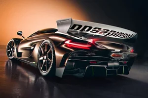 The Koenigsegg Sadair’s Spear: A $5.5 Million Hypercar Masterpiece of Engineering and Luxury Performance - image 5