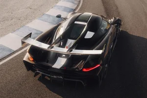 The Koenigsegg Sadair’s Spear: A $5.5 Million Hypercar Masterpiece of Engineering and Luxury Performance - image 8