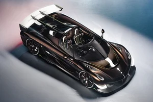 The Koenigsegg Sadair’s Spear: A $5.5 Million Hypercar Masterpiece of Engineering and Luxury Performance - image 13