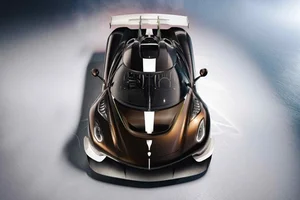 The Koenigsegg Sadair’s Spear: A $5.5 Million Hypercar Masterpiece of Engineering and Luxury Performance - image 3
