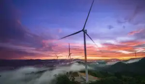 Cloud Hunting Khe Sanh: Romantic Couple Embraces Majestic Clouds & Wind Turbines - image 8