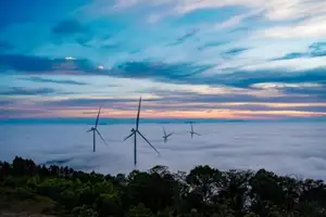 Cloud Hunting Khe Sanh: Romantic Couple Embraces Majestic Clouds & Wind Turbines - image 1