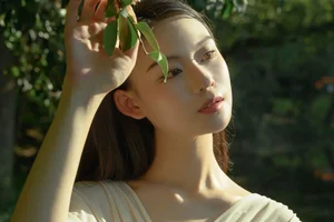 YiTuYu Art Language Vol.10439: Featuring the Artistic Portraits of Zu Zu - image 19