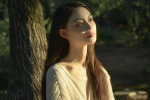 YiTuYu Art Language Vol.10439: Featuring the Artistic Portraits of Zu Zu - image 18