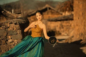 Modern Portrait Art: YiTuYu Art Language Vol.6457 Featuring Ran Ran - image 8