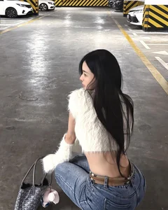 Lifestyle and Fashion: Stunning Post-Holiday Moments of Van Thanh’s Girlfriend - image 2