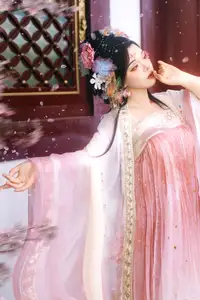 Discover Qi Qi's Ethereal Beauty: Hanfu under Cherry Blossoms. YiTuYu Art Language Vol.8650 Collection. - image 3