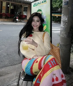 Saigon Style Icons: The Intersection of Modern Beauty and Urban Fashion in Ho Chi Minh City - image 3
