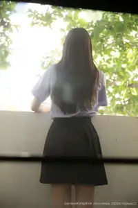 Yue Xi: Captivating Youthful Charm in School Uniform - XiuRen No.10622 - image 14