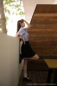 Yue Xi: Captivating Youthful Charm in School Uniform - XiuRen No.10622 - image 6