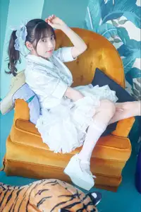 JP TOOMI Off Mode: Discover the Natural, Captivating Beauty from Gravure Photobook - image 4