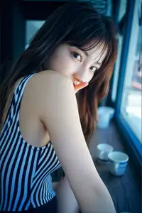 JP TOOMI Off Mode: Discover the Natural, Captivating Beauty from Gravure Photobook - image 11