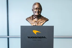 Massive 1,580 Billion VND Sale of Rare McLaren Supercars Shakes the Market - image 4