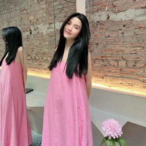 Exploring Chu Thanh Huyen’s Stunning Beauty Transformation Before Her Wedding to Football Star Nguyen Quang Hai - image 2