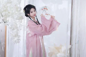Exquisite Artistry in YiTuYu Art Language Vol.6225 Starring Qi Luo Sheng De Xiao Su Su - image 15