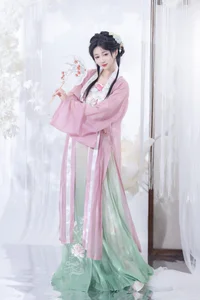 Exquisite Artistry in YiTuYu Art Language Vol.6225 Starring Qi Luo Sheng De Xiao Su Su - image 16