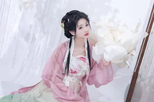 Exquisite Artistry in YiTuYu Art Language Vol.6225 Starring Qi Luo Sheng De Xiao Su Su - image 14