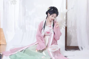 Exquisite Artistry in YiTuYu Art Language Vol.6225 Starring Qi Luo Sheng De Xiao Su Su - image 8