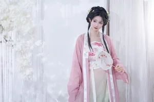 Exquisite Artistry in YiTuYu Art Language Vol.6225 Starring Qi Luo Sheng De Xiao Su Su - image 6