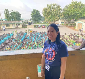 Vietnamese Teacher Brings Education and Cultural Pride to Africa Wearing Traditional Ao Dai - image 8